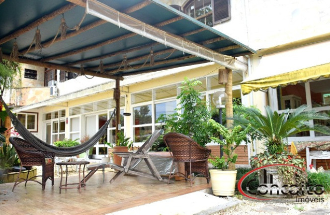 Imagem Casa com 9 Quartos à Venda, 420 m² em Jardim Samambaia - Ubatuba