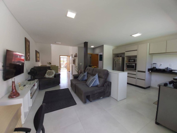 Imagem Sobrado com 3 Quartos à Venda, 129 m² em Itacolomi - Piçarras