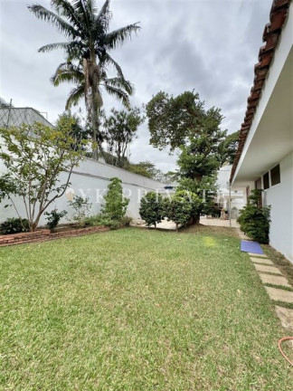 Imagem Casa com 3 Quartos à Venda, 230 m² em Alto De Pinheiros - São Paulo