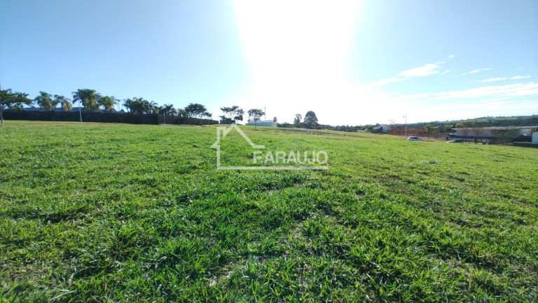 Imagem Terreno à Venda, 1.020 m² em Jardim Residencial Saint Patrick - Sorocaba Imagem Terreno à Venda, 1.020 m² em Jardim Residencial Saint Patrick - Sorocaba