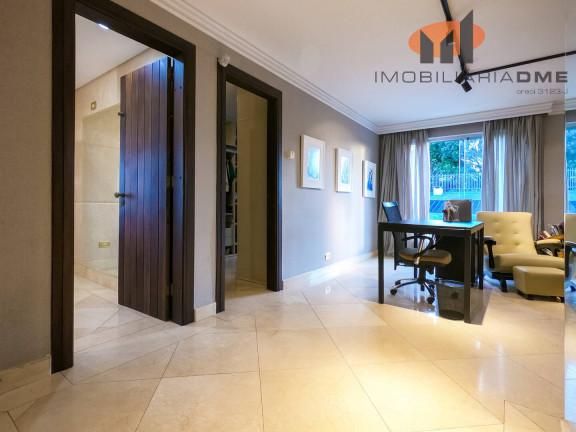 Imagem Casa com 8 Quartos à Venda, 700 m² em Jardim Social - Curitiba