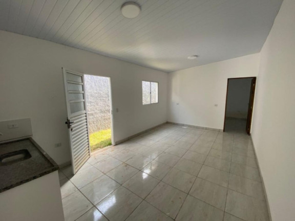 Imagem Casa com 2 Quartos à Venda, 125 m² em Vila Santa Helena - Atibaia Imagem Casa com 2 Quartos à Venda, 125 m² em Vila Santa Helena - Atibaia