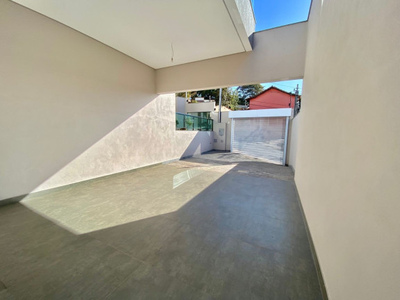 Imagem Casa com 3 Quartos à Venda, 196 m² em R$989.000,00 // Nova Gameleira - Belo Horizonte Imagem Casa com 3 Quartos à Venda, 196 m² em R$989.000,00 // Nova Gameleira - Belo Horizonte