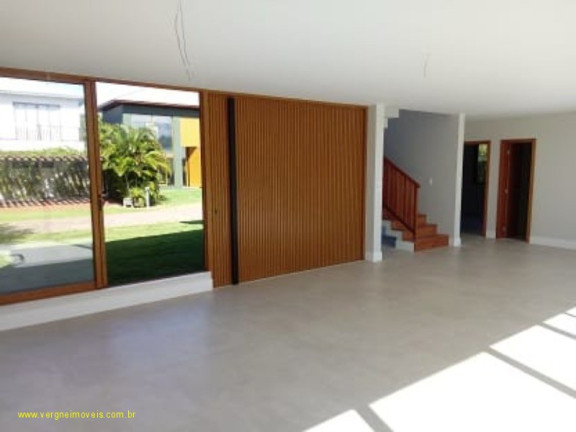 Imagem Imóvel com 5 Quartos à Venda, 349 m² em Mata De São João - Salvador Imagem Imóvel com 5 Quartos à Venda, 349 m² em Mata De São João - Salvador