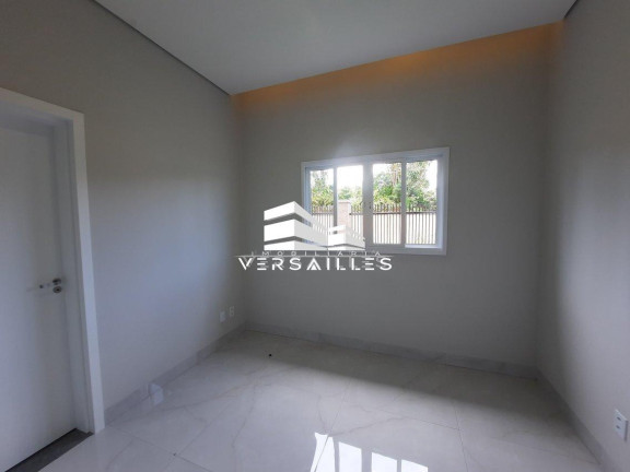 Imagem Casa com 3 Quartos à Venda, 222 m² em Aeroclube - Porto Velho