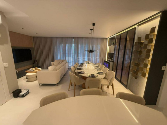 Imagem Apartamento com 4 Quartos à Venda, 132 m² em Centro - Balneário Camboriú Imagem Apartamento com 4 Quartos à Venda, 132 m² em Centro - Balneário Camboriú