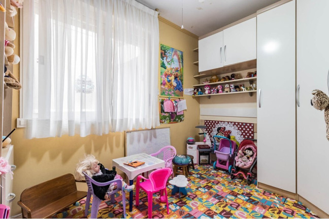 Imagem Casa com 3 Quartos à Venda, 290 m² em Jardim Europa - Porto Alegre Imagem Casa com 3 Quartos à Venda, 290 m² em Jardim Europa - Porto Alegre