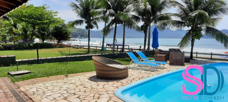 Imagem Casa com 10 Quartos à Venda, 800 m² em Fortaleza - Ubatuba Imagem Casa com 10 Quartos à Venda, 800 m² em Fortaleza - Ubatuba