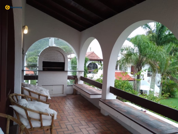 Apartamento com 3 Quartos à Venda, 159 m² em Praia Brava - Florianópolis