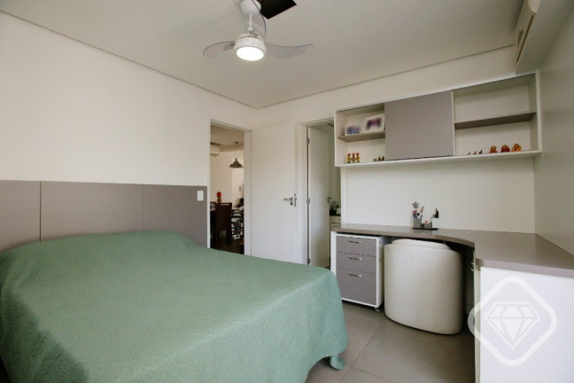 Imagem Apartamento com 2 Quartos à Venda,  em Menino Deus - Porto Alegre