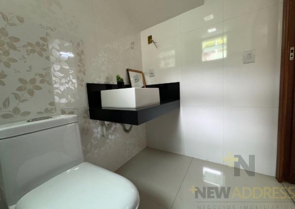 Imagem Casa com 3 Quartos à Venda, 330 m² em Jardim América - Cariacica Imagem Casa com 3 Quartos à Venda, 330 m² em Jardim América - Cariacica