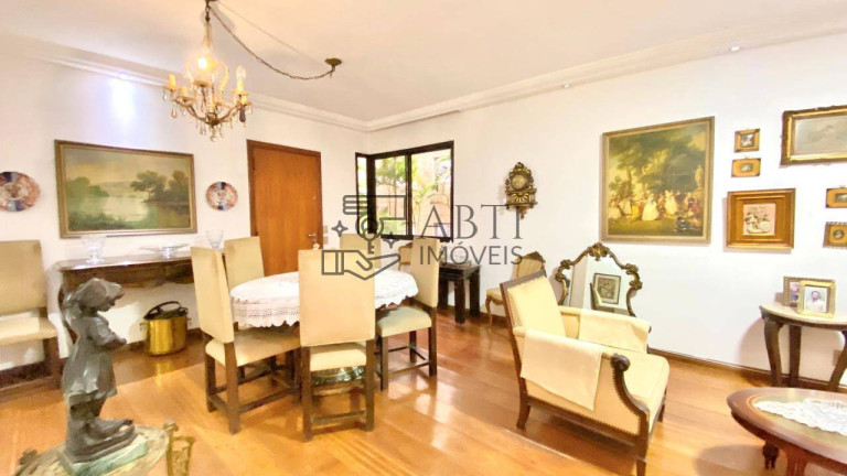 Imagem Apartamento com 4 Quartos à Venda, 130 m² em Moema - São Paulo