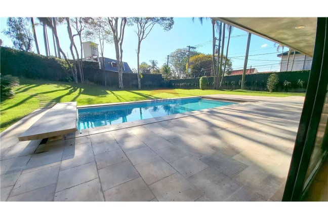 Imagem Casa com 5 Quartos para Alugar, 1.070 m² em Cidade Jardim - São Paulo Imagem Casa com 5 Quartos para Alugar, 1.070 m² em Cidade Jardim - São Paulo