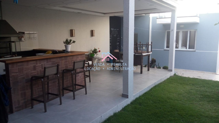 Imagem Sobrado com 3 Quartos à Venda,  em Horto Santo Antonio - Jundiaí