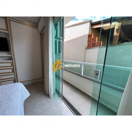 Imagem Casa com 6 Quartos à Venda, 288 m² em Monte Alegre - Camboriú