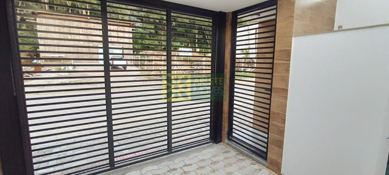 Imagem Casa com 2 Quartos à Venda, 140 m² em Bombas - Bombinhas Imagem Casa com 2 Quartos à Venda, 140 m² em Bombas - Bombinhas