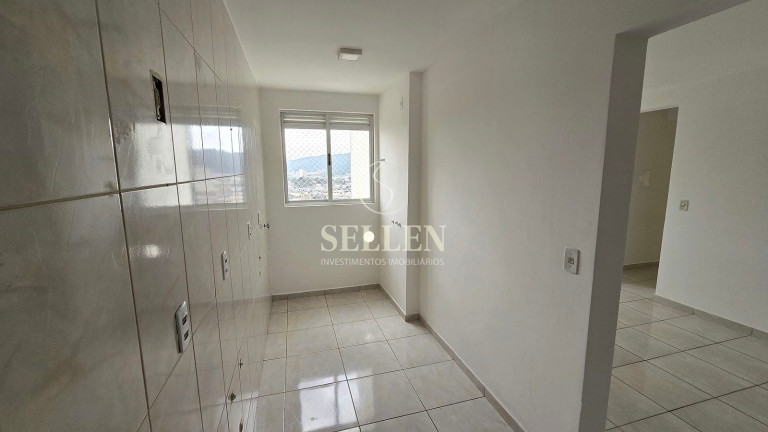 Imagem Apartamento com 3 Quartos à Venda, 76 m² em Cedros - Camboriú