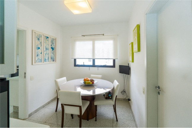 Imagem Apartamento com 4 Quartos à Venda, 201 m² em Moema - São Paulo