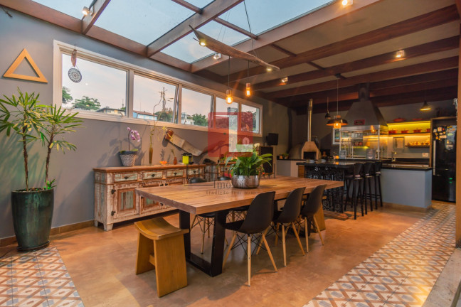 Imagem Casa com 5 Quartos à Venda, 720 m² em Pacaembu - São Paulo Imagem Casa com 5 Quartos à Venda, 720 m² em Pacaembu - São Paulo