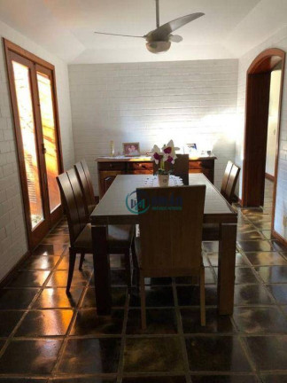 Imagem Casa com 4 Quartos à Venda, 485 m² em Itacoatiara - Niterói Imagem Casa com 4 Quartos à Venda, 485 m² em Itacoatiara - Niterói