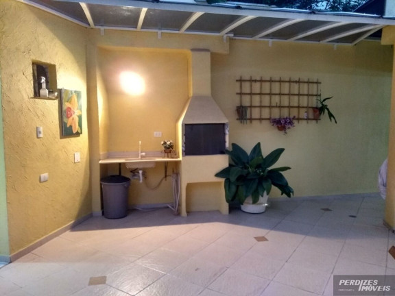 Imagem Casa com 4 Quartos à Venda ou Locação, 205 m² em Pacaembu - São Paulo