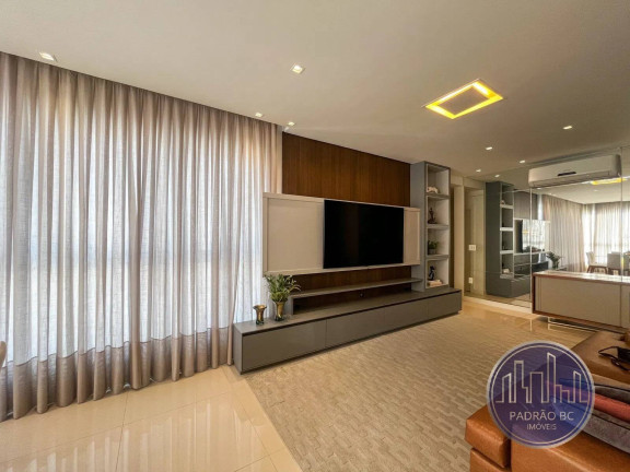 Imagem Apartamento com 3 Quartos à Venda, 137 m² em Centro - Balneário Camboriú