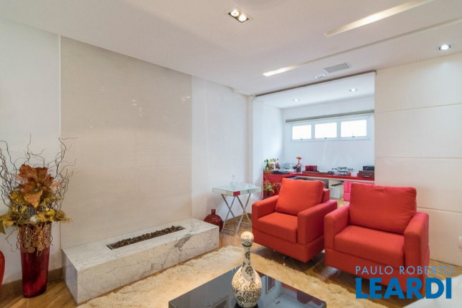 Imagem Casa de Condomínio com 3 Quartos à Venda, 474 m² em Vila Gilda - Santo André