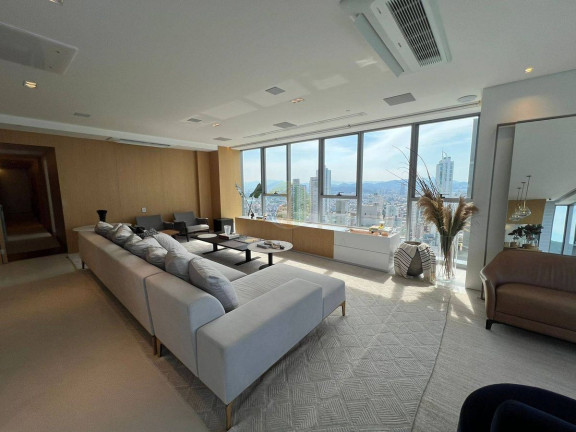 Imagem Apartamento com 4 Quartos à Venda, 236 m² em Centro - Balneário Camboriú