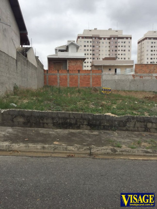 Terreno à Venda, 250 m² em Vila Branca - Jacareí