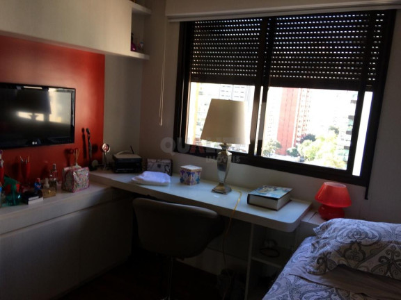 Imagem Apartamento com 4 Quartos à Venda, 210 m² em Moema - São Paulo