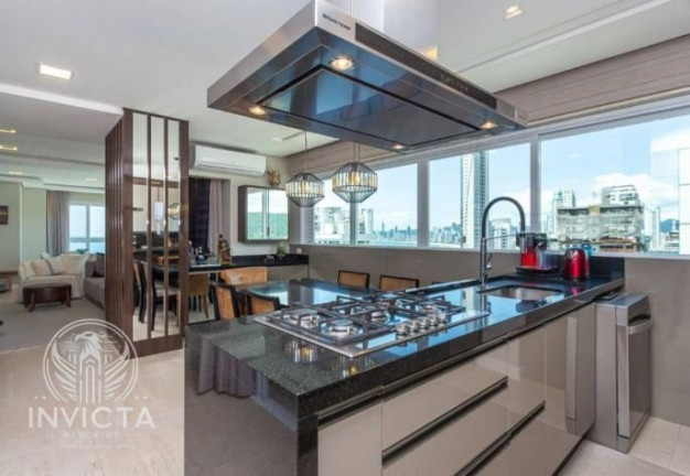 Imagem Cobertura com 3 Quartos à Venda, 222 m² em Pioneiros - Balneário Camboriú
