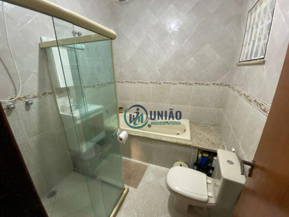 Imagem Casa com 3 Quartos à Venda, 339 m² em Pita - São Gonçalo Imagem Casa com 3 Quartos à Venda, 339 m² em Pita - São Gonçalo