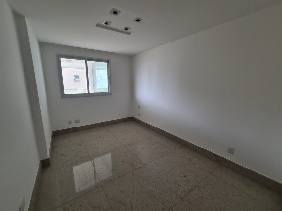 Imagem Imóvel com 4 Quartos à Venda, 141 m² em Praia Da Costa - Vila Velha Imagem Imóvel com 4 Quartos à Venda, 141 m² em Praia Da Costa - Vila Velha