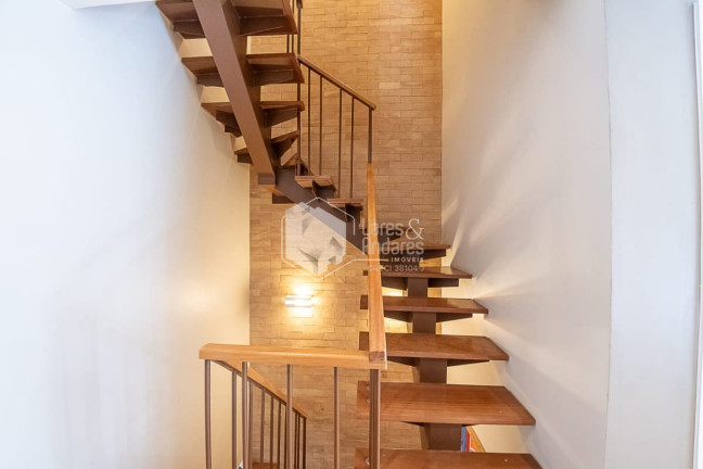 Imagem Casa com 3 Quartos à Venda, 472 m² em Brooklin - São Paulo Imagem Casa com 3 Quartos à Venda, 472 m² em Brooklin - São Paulo
