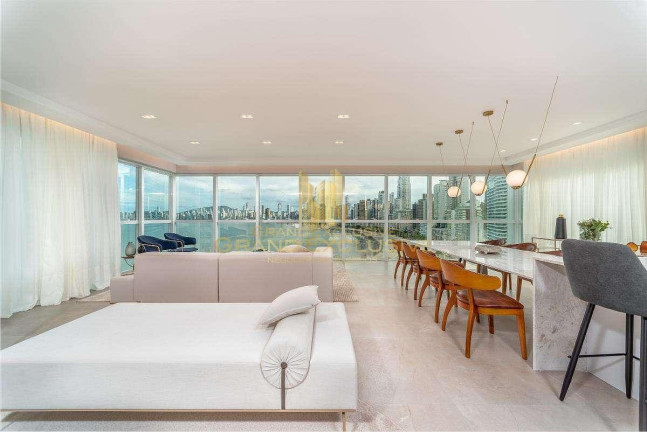 Imagem Apartamento com 4 Quartos à Venda, 283 m² em Centro - Balneário Camboriú