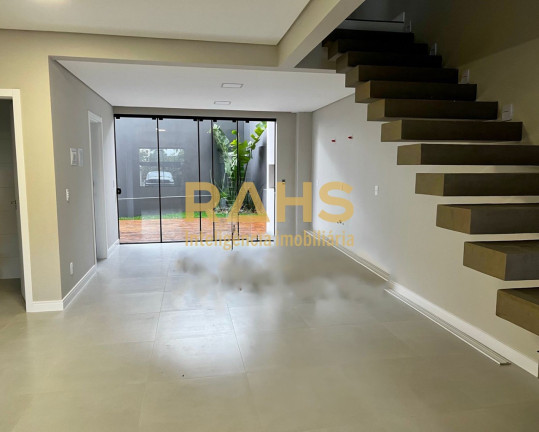 Imagem Casa com 3 Quartos à Venda, 160 m² em Saguaçu - Joinville