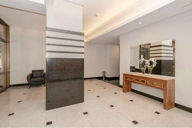 Imagem Imóvel com 3 Quartos à Venda, 122 m² em Petrópolis - Porto Alegre Imagem Imóvel com 3 Quartos à Venda, 122 m² em Petrópolis - Porto Alegre