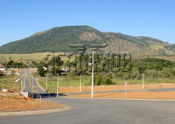 Terreno à Venda, 250 m² em Guaripocaba - Bragança Paulista