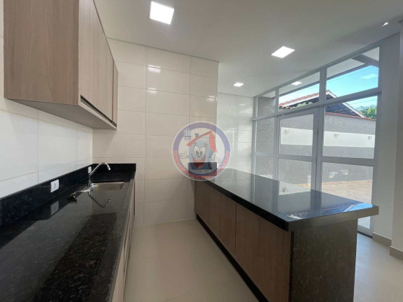 Imagem Casa com 3 Quartos à Venda, 130 m² em Flórida - Praia Grande Imagem Casa com 3 Quartos à Venda, 130 m² em Flórida - Praia Grande