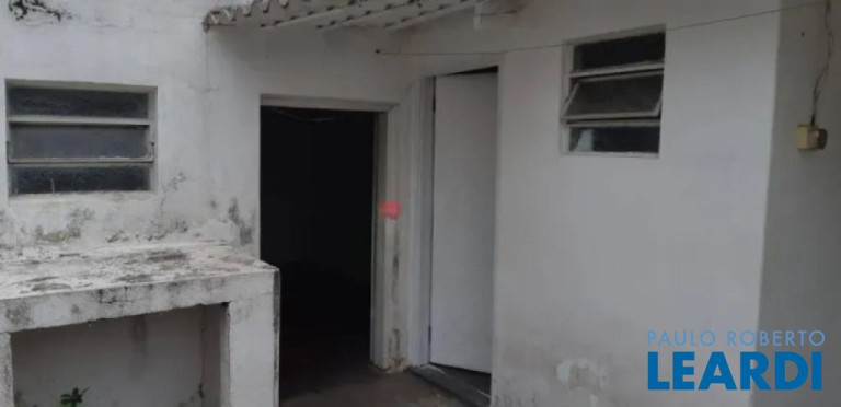 Imagem Casa com 1 Quarto à Venda, 147 m² em Santa Maria - Santo André