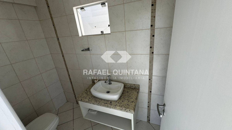 Imagem Casa com 4 Quartos à Venda, 247 m² em Barreiros - São José