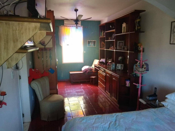 Imagem Casa com 4 Quartos à Venda, 360 m² em Itaipu - Niterói