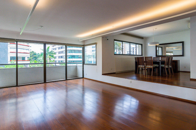 Imagem Apartamento com 3 Quartos à Venda, 287 m² em Aclimação - São Paulo Imagem Apartamento com 3 Quartos à Venda, 287 m² em Aclimação - São Paulo