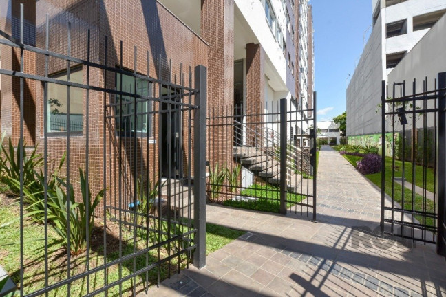 Imagem Apartamento com 2 Quartos à Venda, 99 m² em Cidade Baixa - Porto Alegre Imagem Apartamento com 2 Quartos à Venda, 99 m² em Cidade Baixa - Porto Alegre