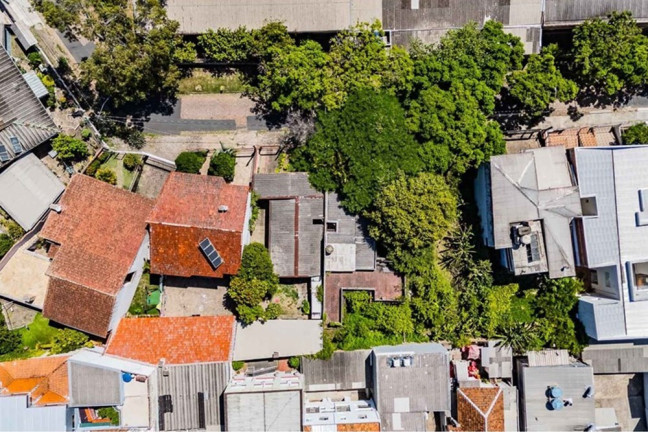 Imagem Terreno à Venda, 360 m² em Vila Ipiranga - Porto Alegre Imagem Terreno à Venda, 360 m² em Vila Ipiranga - Porto Alegre