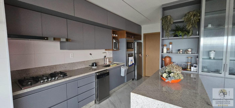 Imagem Apartamento com 3 Quartos à Venda, 139 m² em Park Lozandes - Goiânia