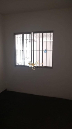 Imagem Casa com 4 Quartos à Venda, 250 m² em Jardim Bom Refúgio - São Paulo Imagem Casa com 4 Quartos à Venda, 250 m² em Jardim Bom Refúgio - São Paulo