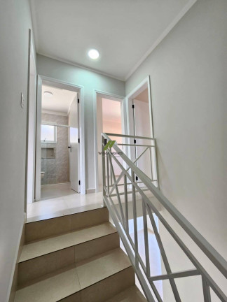 Imagem Casa de Condomínio com 3 Quartos à Venda, 129 m²