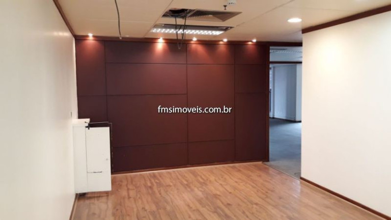 Sala Comercial para Alugar, 320 m² em Chácara Santo Antônio - São Paulo
