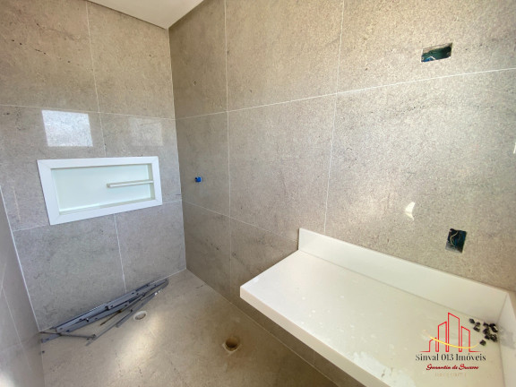 Imagem Imóvel com 5 Quartos à Venda, 640 m² em Canto Do Forte - Praia Grande Imagem Imóvel com 5 Quartos à Venda, 640 m² em Canto Do Forte - Praia Grande